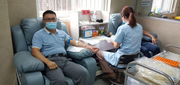 公司積極響應(yīng)應(yīng)急獻(xiàn)血