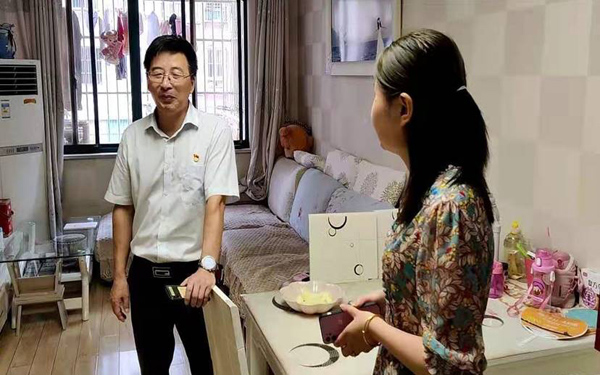 公司黨委開展走訪慰問